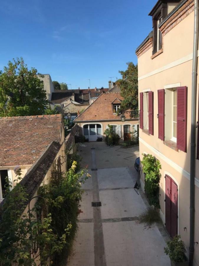 77 Rue De France Appartamento Fontainebleau Esterno foto